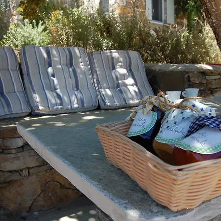 Nyaraló Exquisite Estate, Serene Environment *