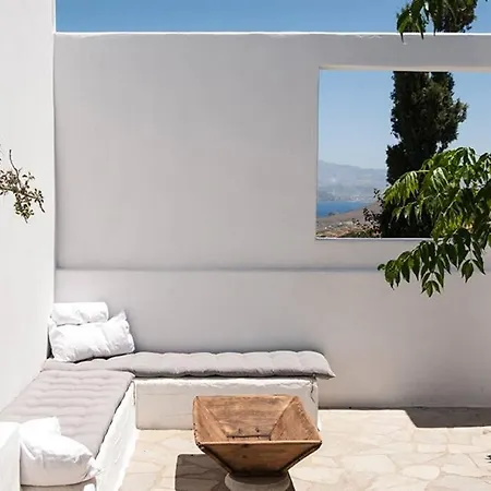 Exquisite Estate, Serene Environment Lefkes (Paros)