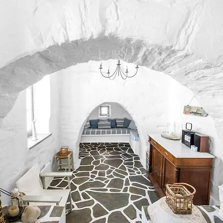 Exquisite Estate, Serene Environment Lefkes (Paros)