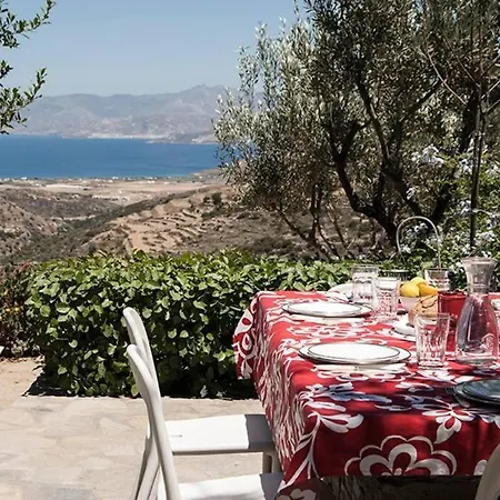 Exquisite Estate, Serene Environment