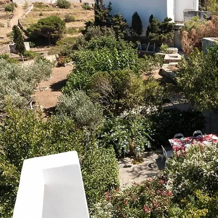 Exquisite Estate, Serene Environment *